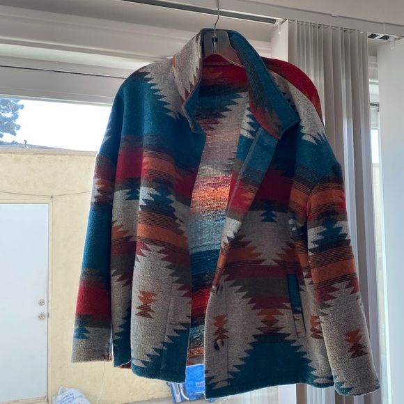 Aztec jacket - Picture 1 of 2